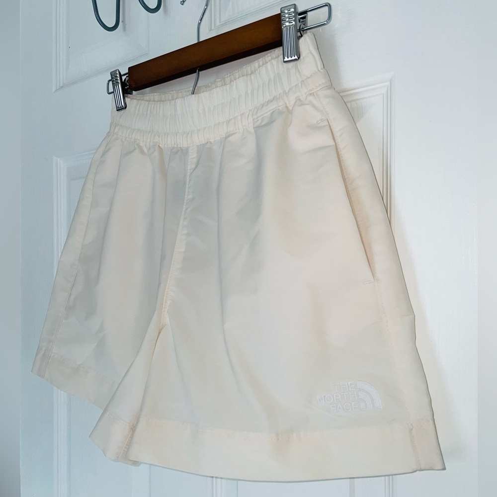 TNF Women's Active Shorts (XS) - Picture 6 of 11